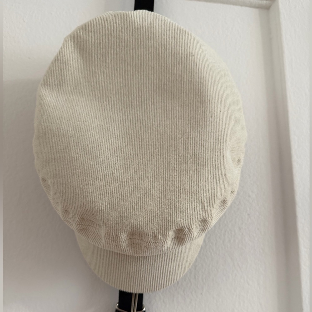 Brixton Cream and Black Cap